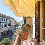 Vista Mare - *